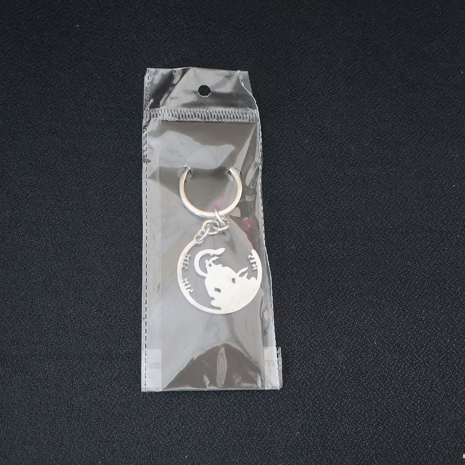 Devotional “Jai Shri Ram” Metal Keychain - (1 Pc) Devotional “Jai Shri Ram” Metal Keychain - (1 Pc)